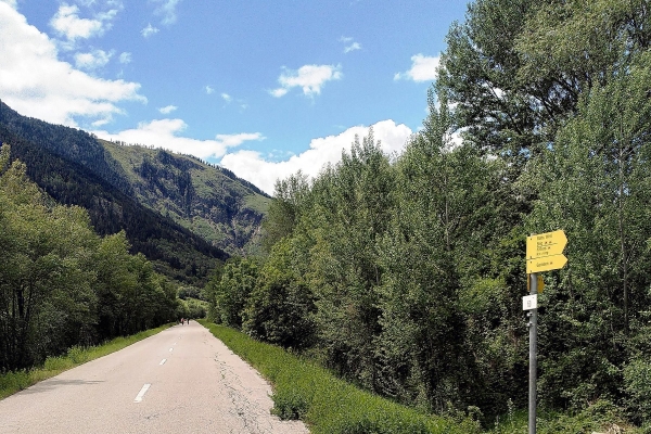 Chemin sans obstacles : Rotten-Weg Bisch-Lalden